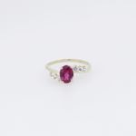 10k Yellow Gold Syntetic red gemstone ring ajr4 Size: 7.75 3