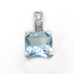 Ladies .925 Italian Sterling Silver tear drop pendant with blue stone Length - 20mm Width - 10mm 1